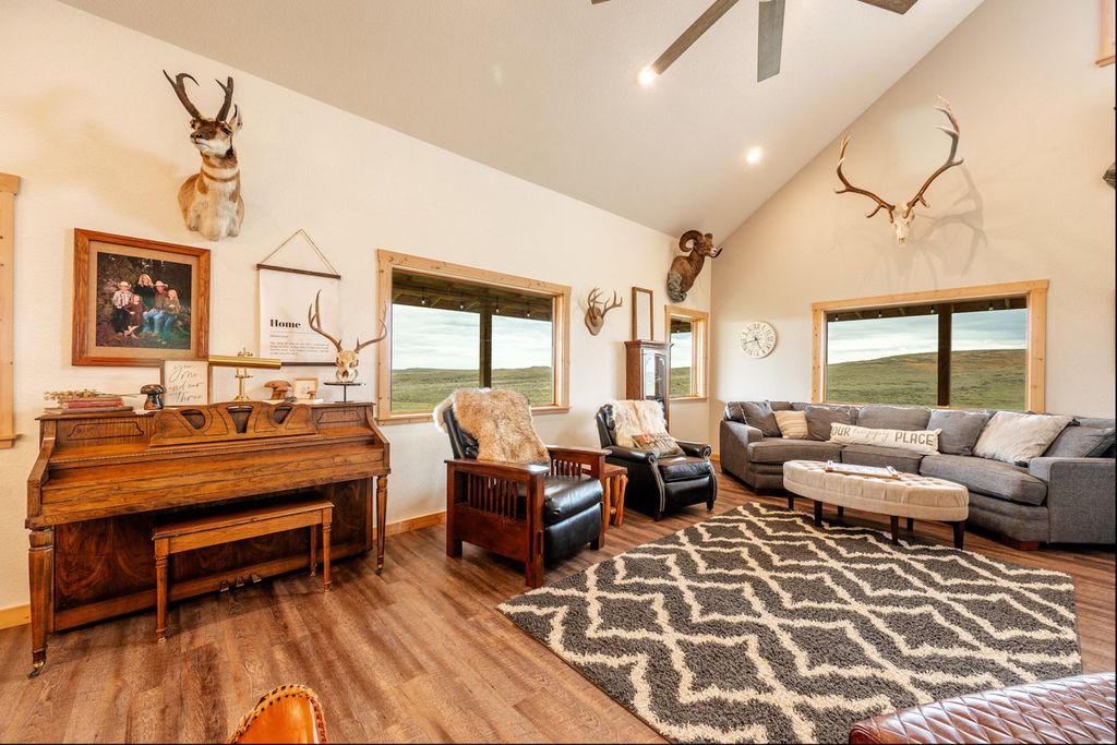 144 Oleo Acres Road, Moorcroft, WY 82721 photo 20