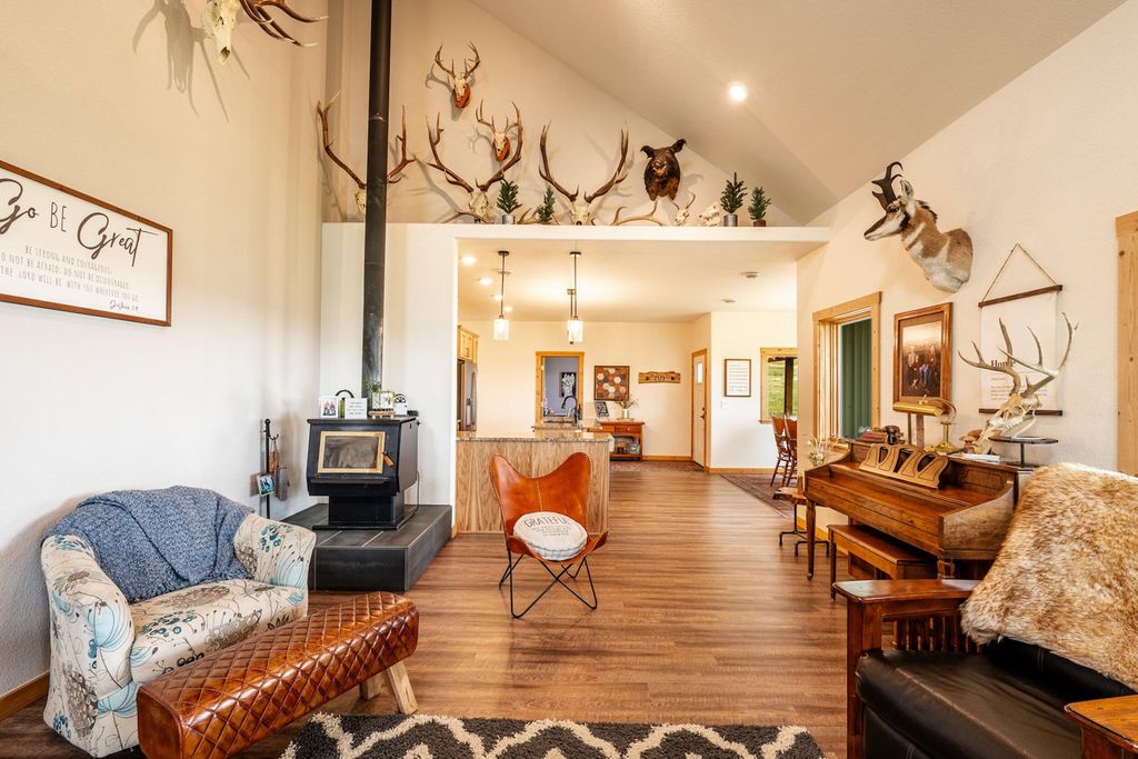 144 Oleo Acres Road, Moorcroft, WY 82721 photo 22