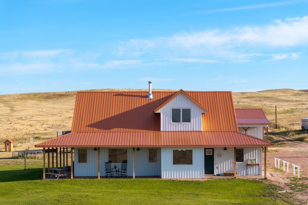 144 Oleo Acres Road, Moorcroft, WY 82721 photo 3