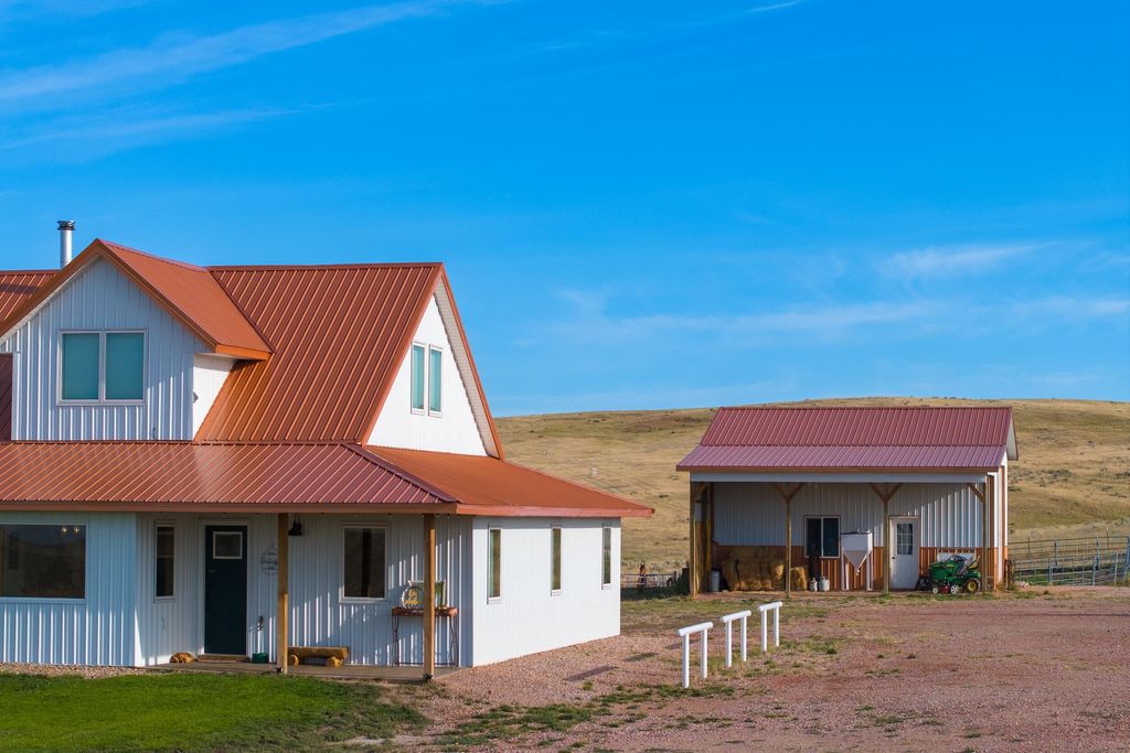 144 Oleo Acres Road, Moorcroft, WY 82721 photo 9