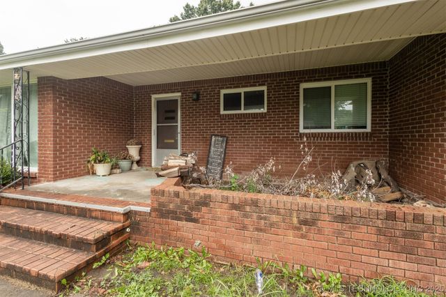 1419 Crescent, Bartlesville, OK 74006