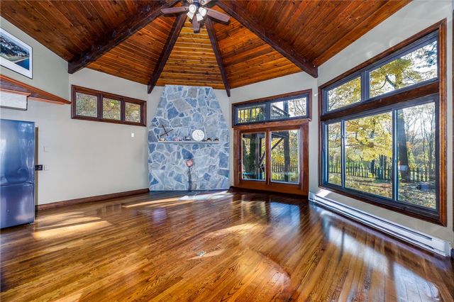 21 Hillsboro Road, Brighton, NY 14610