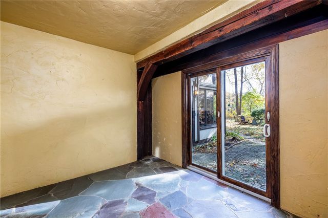 21 Hillsboro Road, Brighton, NY 14610