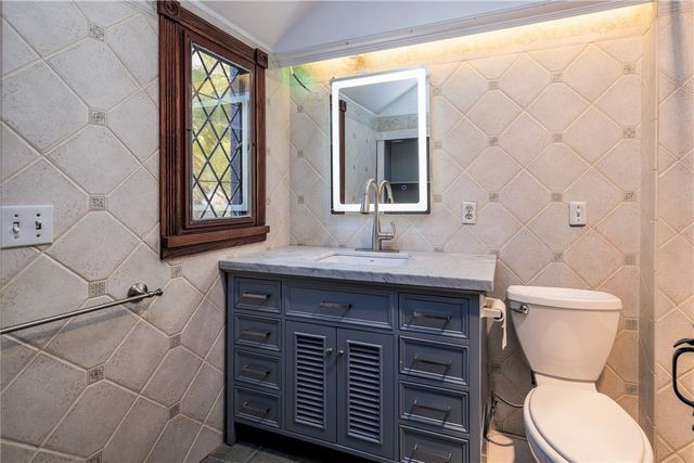 21 Hillsboro Road, Brighton, NY 14610