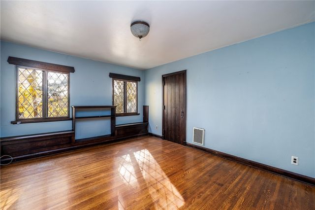 21 Hillsboro Road, Brighton, NY 14610