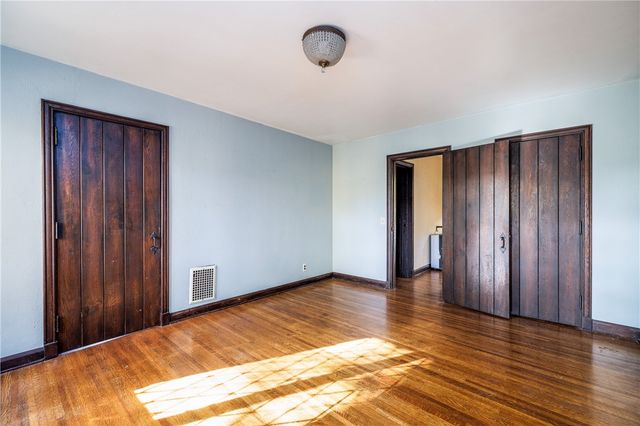 21 Hillsboro Road, Brighton, NY 14610