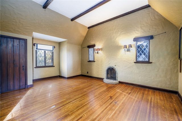 21 Hillsboro Road, Brighton, NY 14610