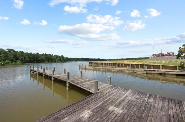 26688 Pools Creek Drive, Huntsville, TX 77320