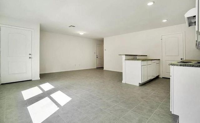 26688 Pools Creek Drive, Huntsville, TX 77320