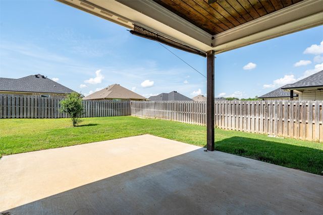 1806 Forestdale, Whitehouse, TX 75791