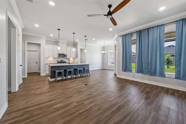 1806 Forestdale, Whitehouse, TX 75791