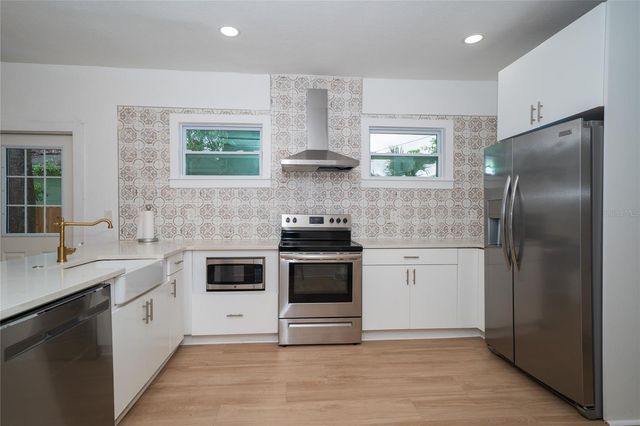 6704 N TALIAFERRO AVENUE, Tampa, FL 33604