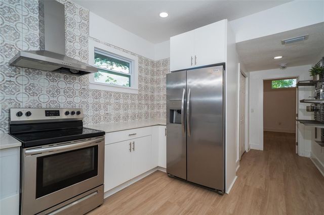 6704 N TALIAFERRO AVENUE, Tampa, FL 33604