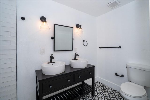 6704 N TALIAFERRO AVENUE, Tampa, FL 33604