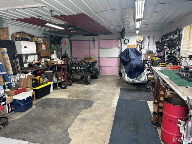 408 E 2nd Street, St Jacob, IL 62281