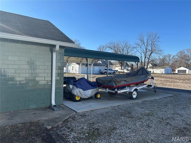 408 E 2nd Street, St Jacob, IL 62281