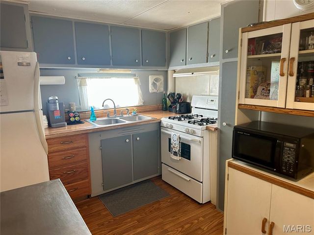 408 E 2nd Street, St Jacob, IL 62281