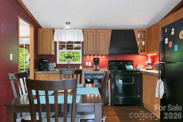 111 Wild Hog Creek Road, Rosman, NC 28772