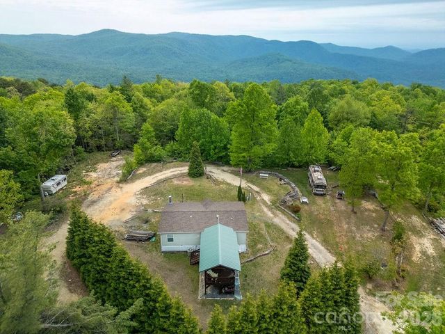 111 Wild Hog Creek Road, Rosman, NC 28772