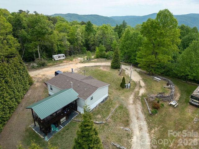 111 Wild Hog Creek Road, Rosman, NC 28772