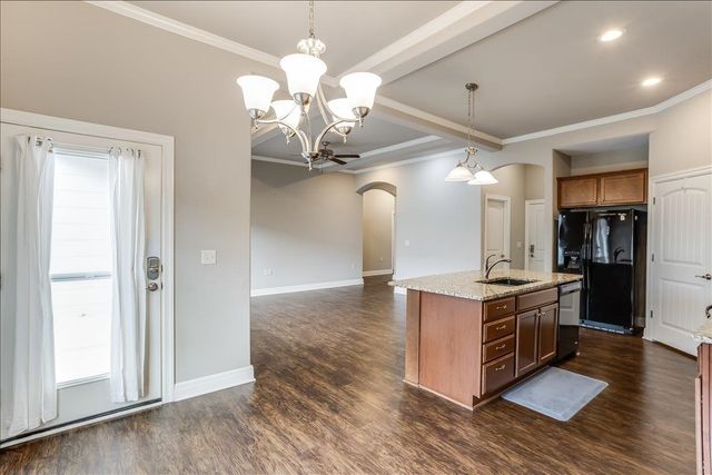 139 N Sheridan Ave, Valley Center, KS 67147