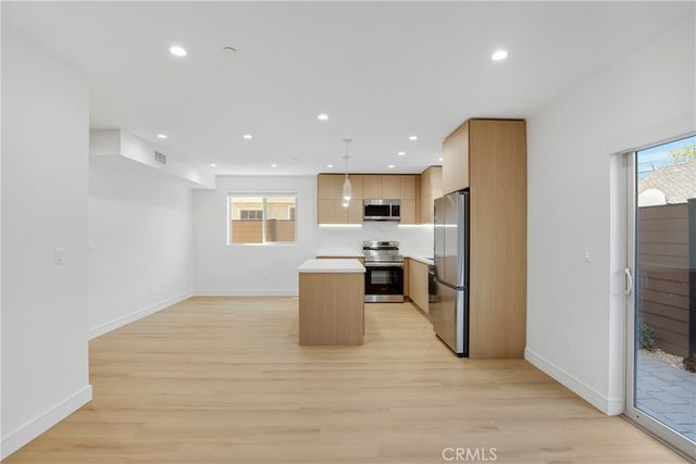 4853 Woodman Avenue, Sherman Oaks, CA 91423