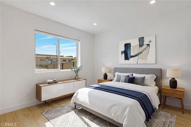 4853 Woodman Avenue, Sherman Oaks, CA 91423