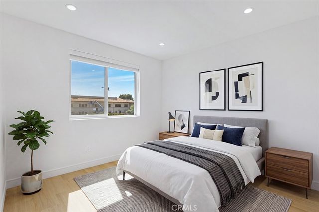 4853 Woodman Avenue, Sherman Oaks, CA 91423