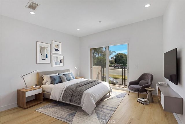 4853 Woodman Avenue, Sherman Oaks, CA 91423