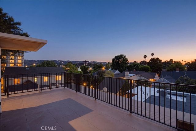 4853 Woodman Avenue, Sherman Oaks, CA 91423