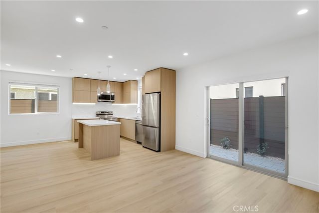 4853 Woodman Avenue, Sherman Oaks, CA 91423