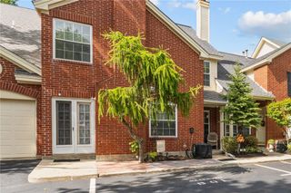 626 Smithfield Road 704, North Providence, RI 02904