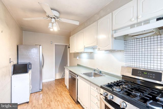 122 REGESTER AVE, Baltimore, MD 21212