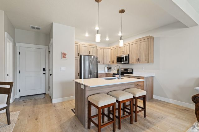 1284 S 1050 E, Provo, UT 84606