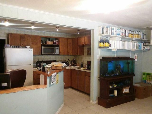 1819 S Chestnut Street, Lampasas, TX 76550