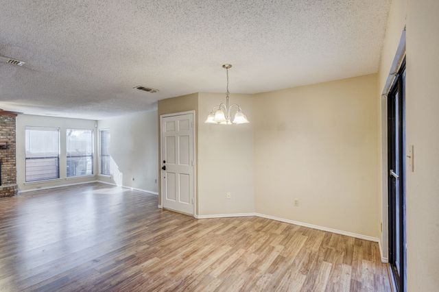 1413 Palmnold Circle E, Fort Worth, TX 76120