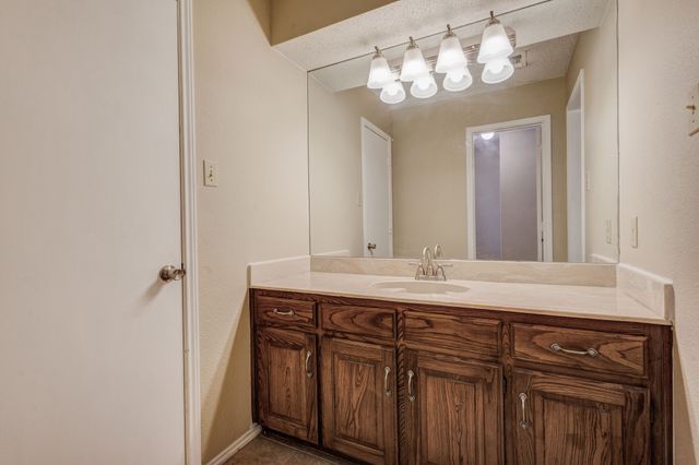 1413 Palmnold Circle E, Fort Worth, TX 76120