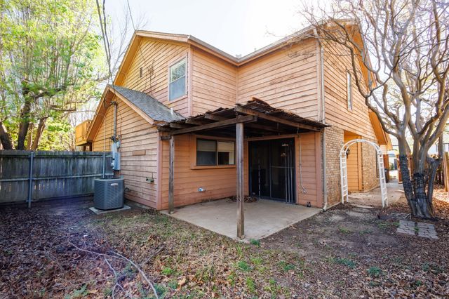 1413 Palmnold Circle E, Fort Worth, TX 76120