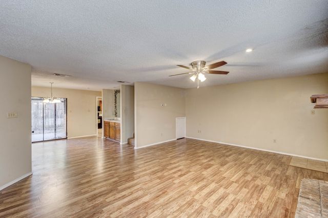 1413 Palmnold Circle E, Fort Worth, TX 76120