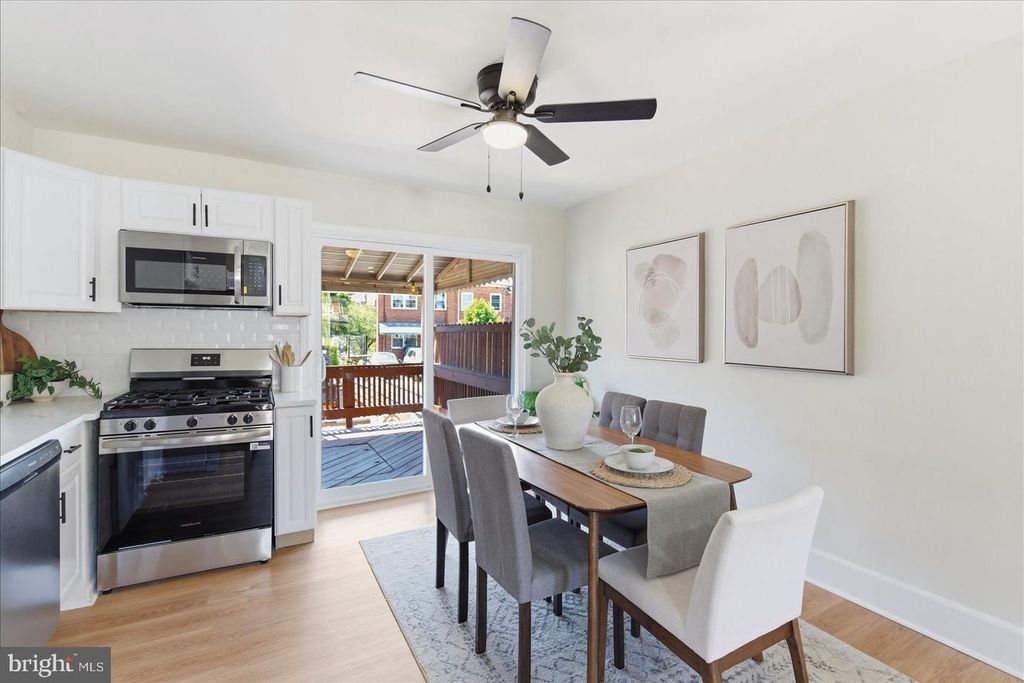 Image 10 of property listing at 6825 EASTBROOK AVE, Baltimore, MD 21224