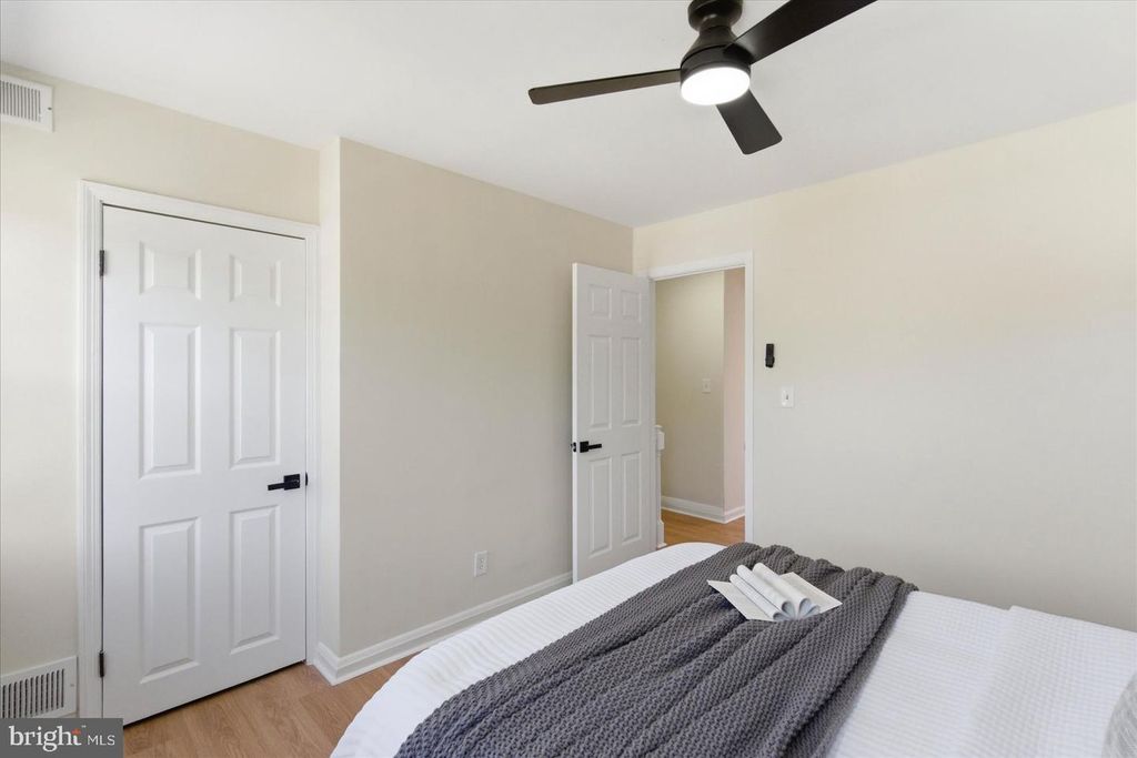 Image 23 of property listing at 6825 EASTBROOK AVE, Baltimore, MD 21224