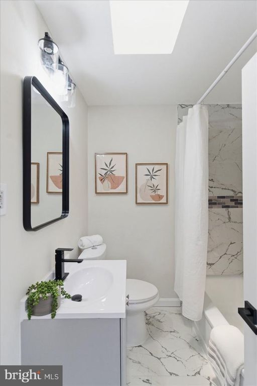 Image 24 of property listing at 6825 EASTBROOK AVE, Baltimore, MD 21224