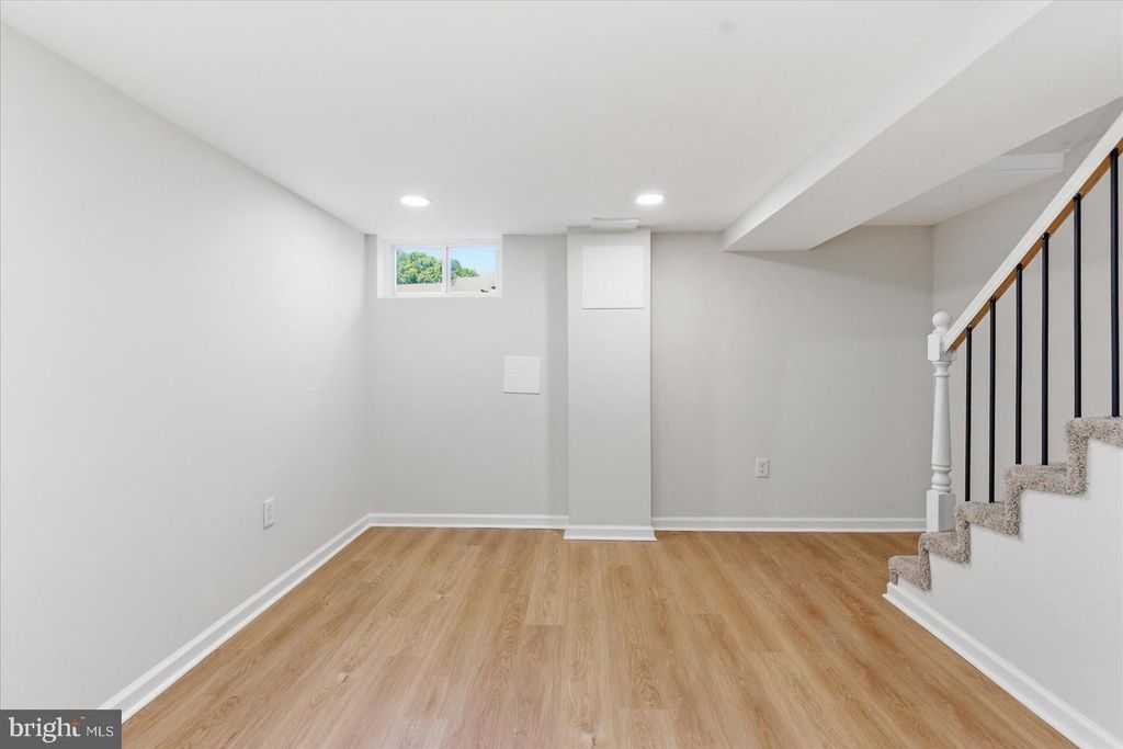 Image 28 of property listing at 6825 EASTBROOK AVE, Baltimore, MD 21224