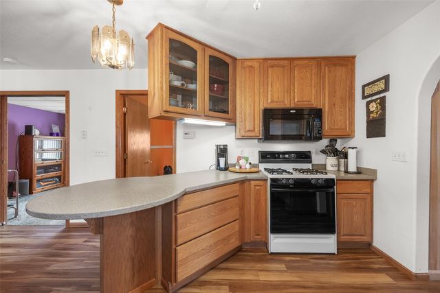 2426 Fruitland Boulevard SW, Cedar Rapids, IA 52404