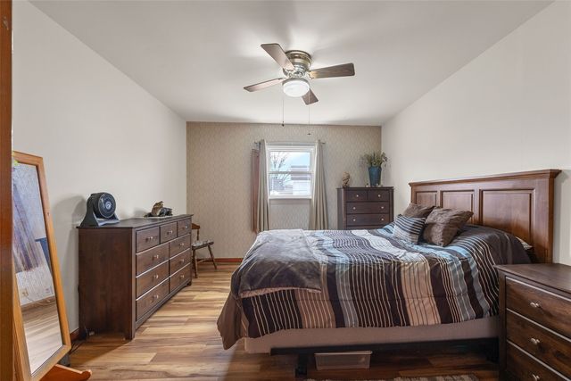2426 Fruitland Boulevard SW, Cedar Rapids, IA 52404