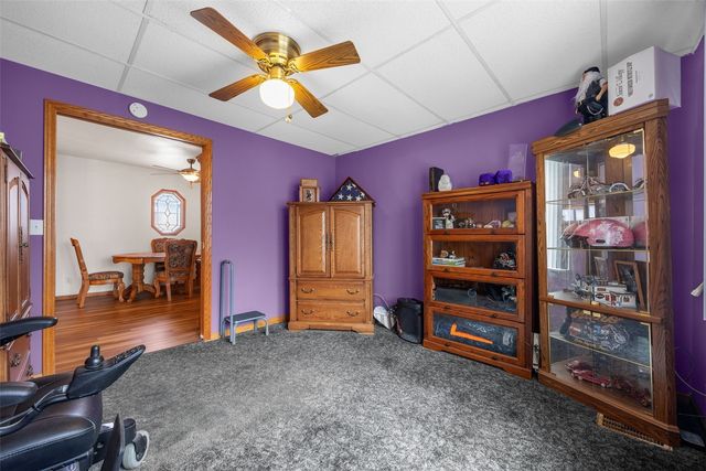 2426 Fruitland Boulevard SW, Cedar Rapids, IA 52404