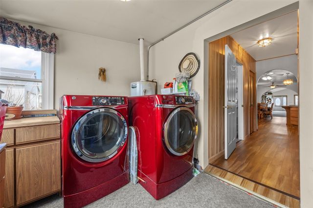 2426 Fruitland Boulevard SW, Cedar Rapids, IA 52404