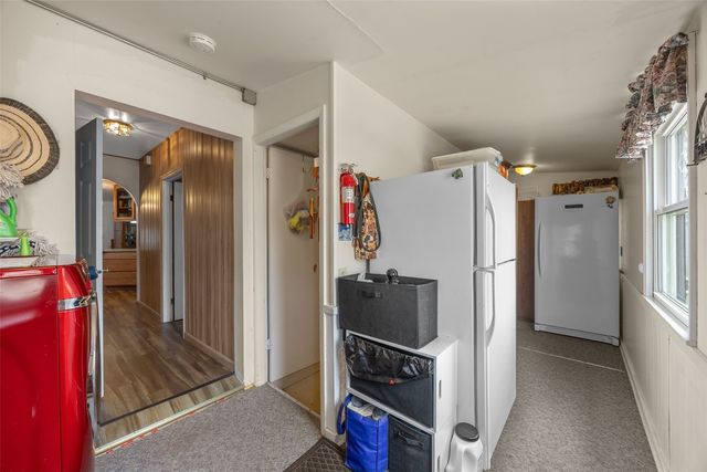 2426 Fruitland Boulevard SW, Cedar Rapids, IA 52404