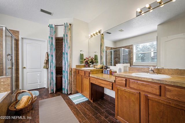 12561 TROPIC Drive, Jacksonville, FL 32225