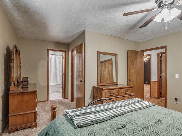 15070 Tomahawk Drive, Yukon, OK 73099